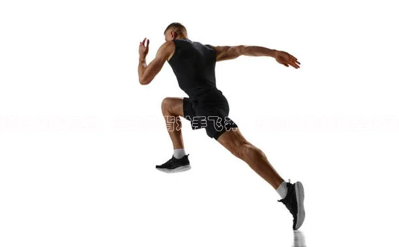 球速体育官方入口荣信文化精彩足球视频：运动员背对手飞奔，惊险比赛瞬间全记录